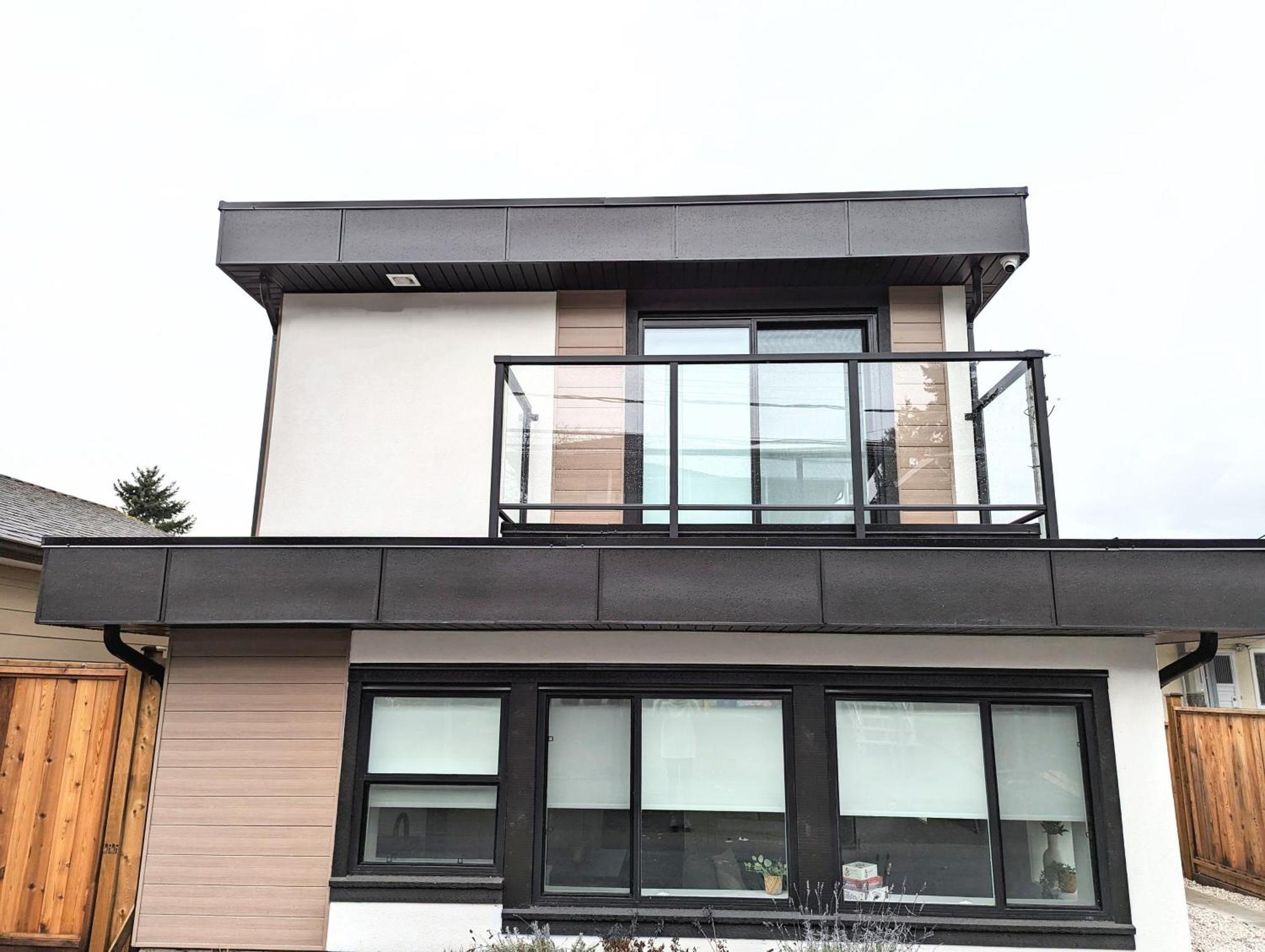 Centrally Located, Modern, 2 Bedroom Home Ванкувър Екстериор снимка